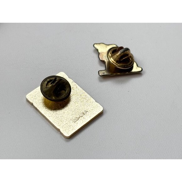 U.S. Army Veteran Star Pin & American Flag Lapel Pin Set With Box - Picture 3 of 4